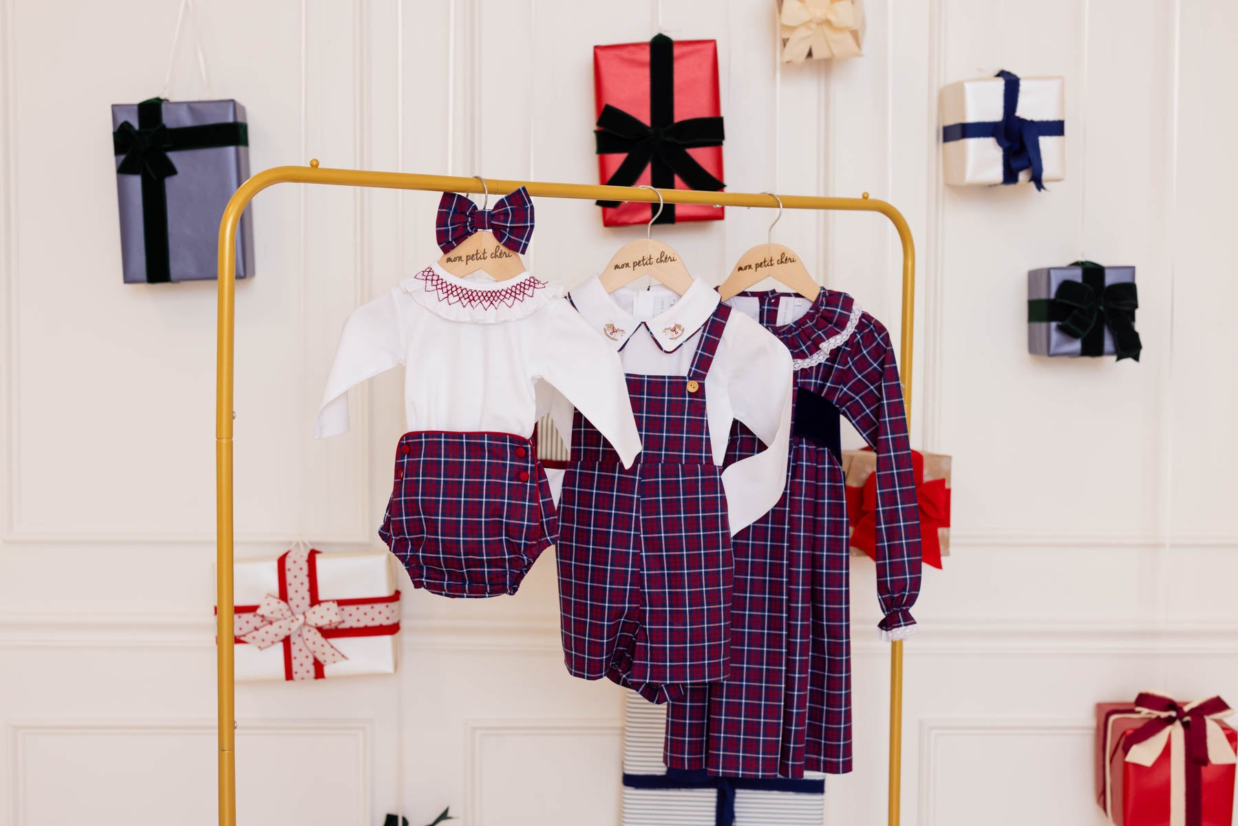 The Julien Tartan Set